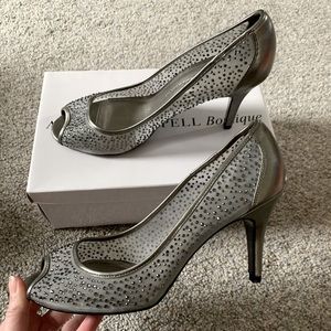 Adrianna Papell Boutique Fiona Heels - Perfect for Bridesmaid/Prom/Wedding